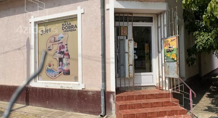Lokal | 4zida