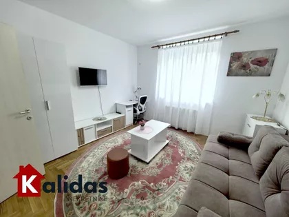 Cara Dušana | 4zida.rs