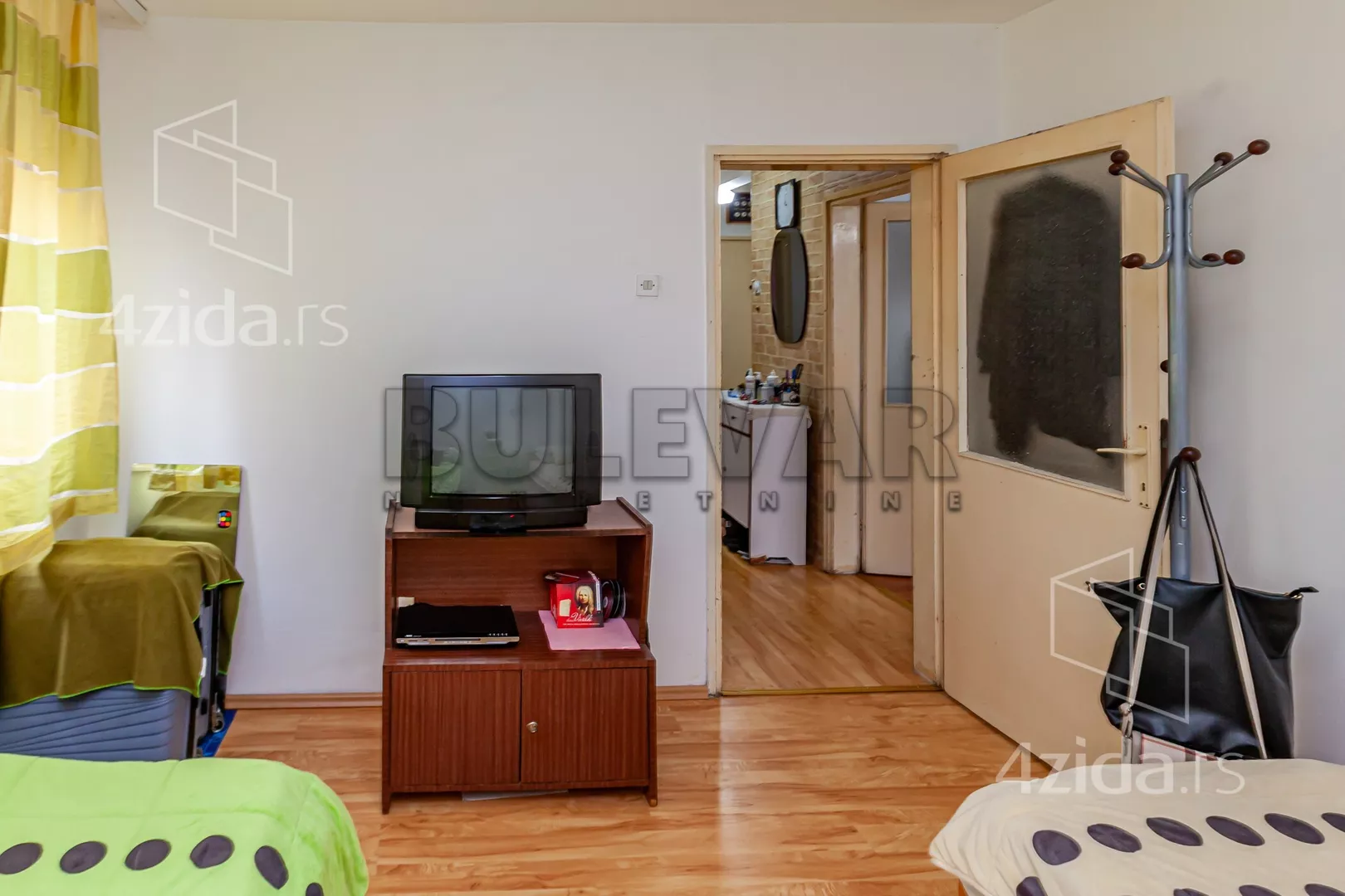 Troiposoban stan | 4zida