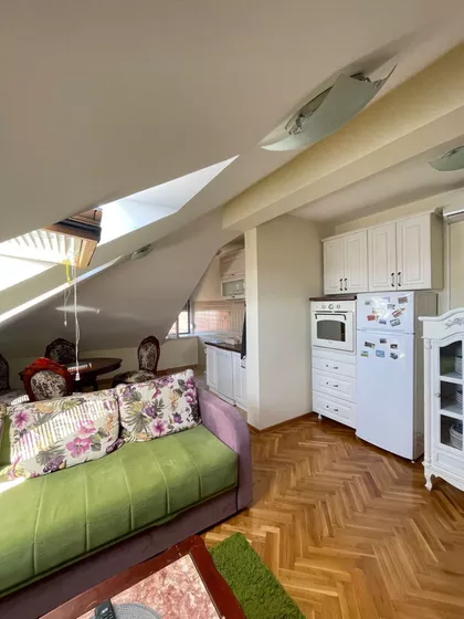 Nemanjina | 4zida.rs