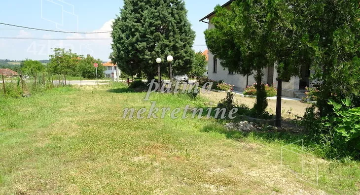 Poslovna zgrada | 4zida