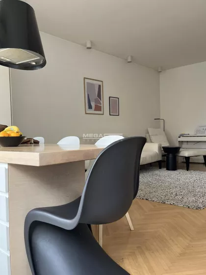 Gospodara Vučića | 4zida.rs