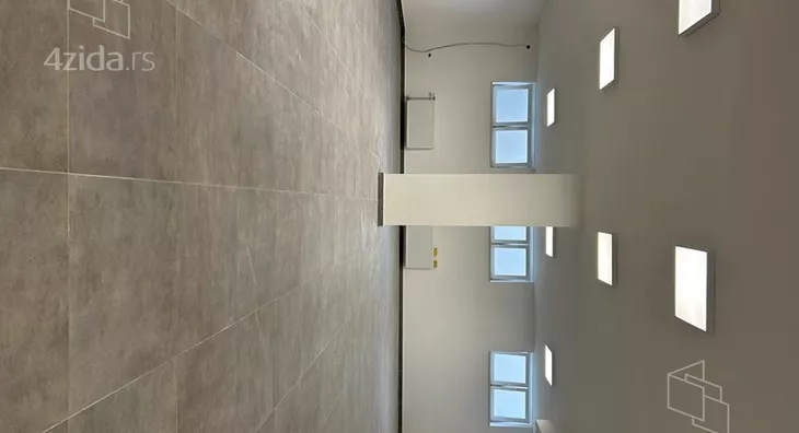 Lokal | 4zida