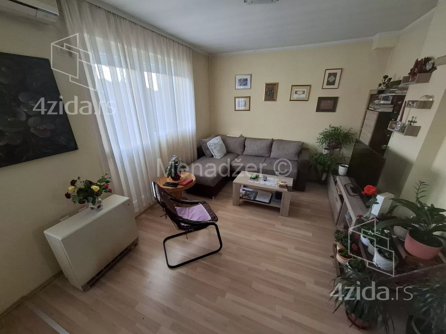 Dvoiposoban stan | 4zida