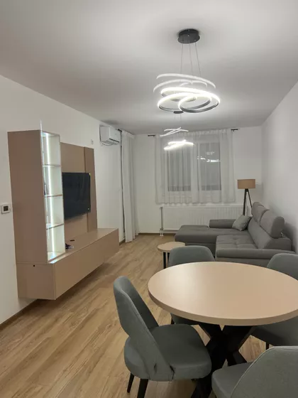 Orlovićeva | 4zida.rs