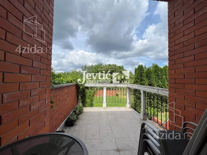 4-etažna kuća | 4zida