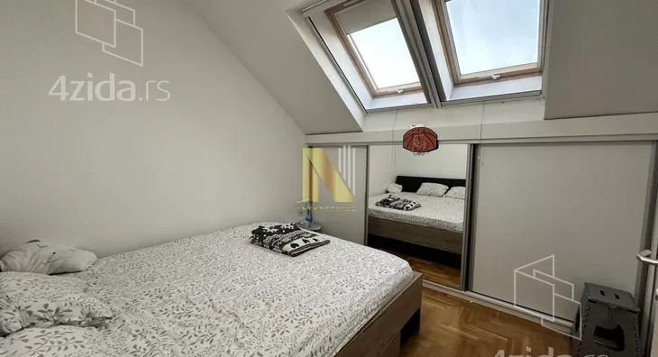 Četvoroiposoban stan | 4zida