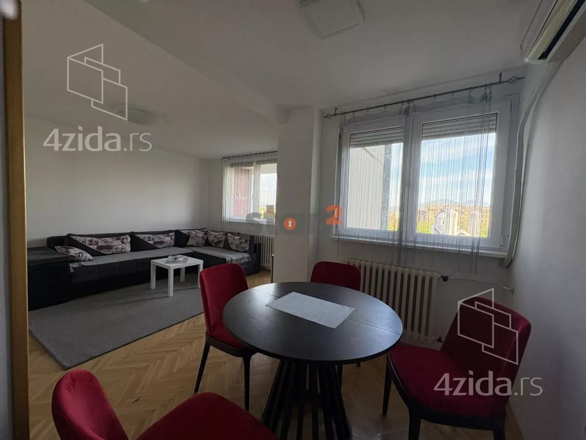 Dvoiposoban stan | 4zida