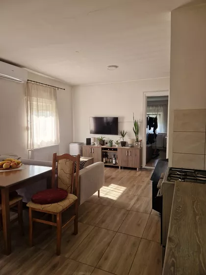 Surčin (mesto) | 4zida.rs