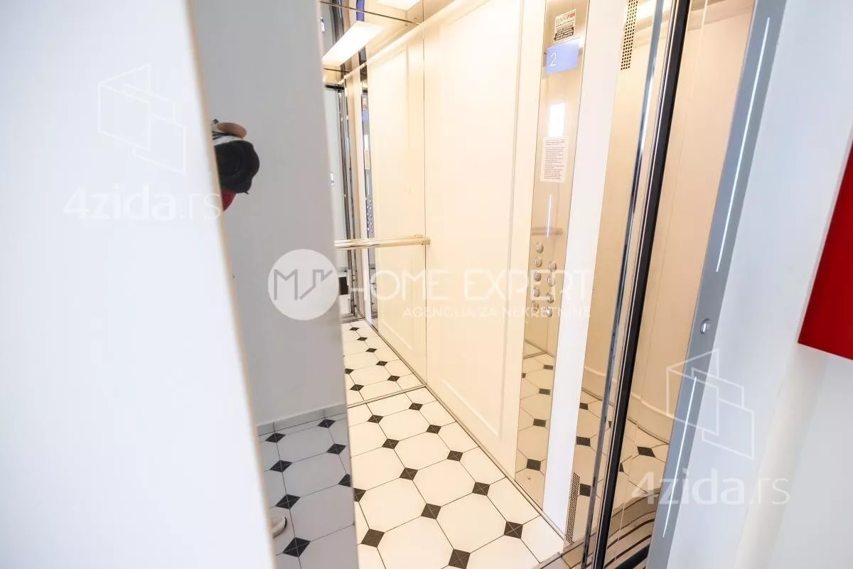 Petosoban stan | 4zida