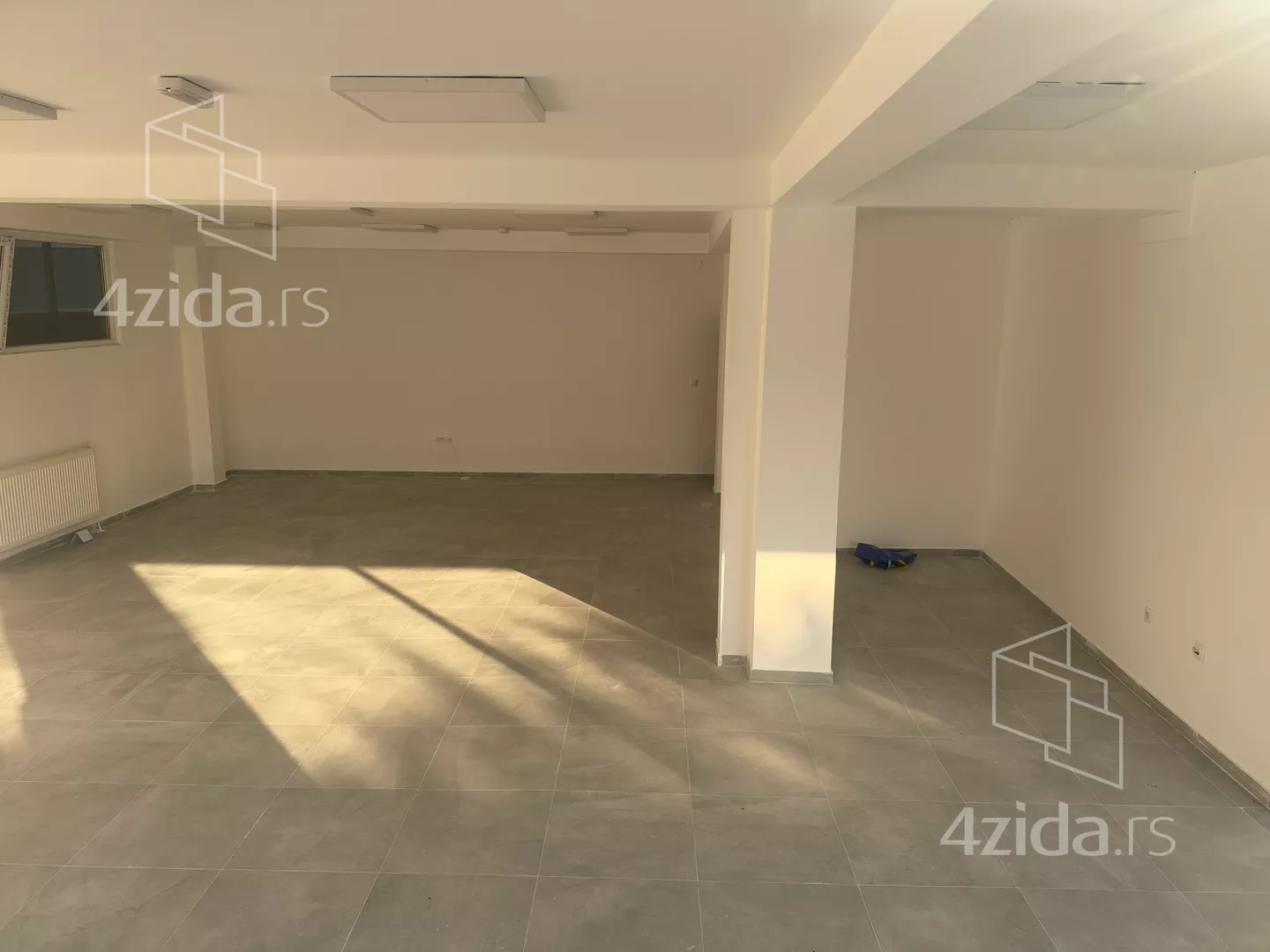 Lokal | 4zida