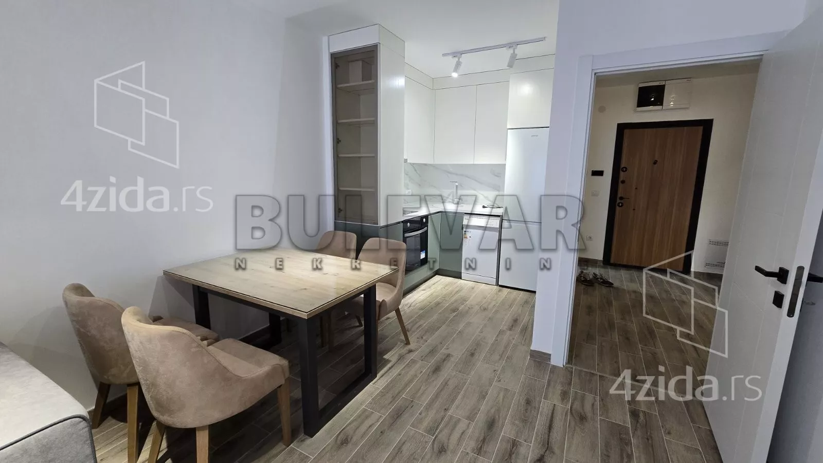 Dvoiposoban stan | 4zida