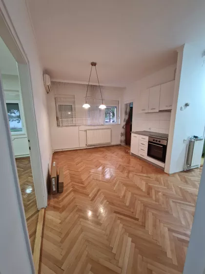 Ilariona Ruvarca | 4zida.rs