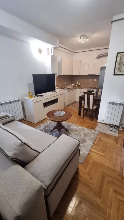 Novosadska 21 | 4zida.rs
