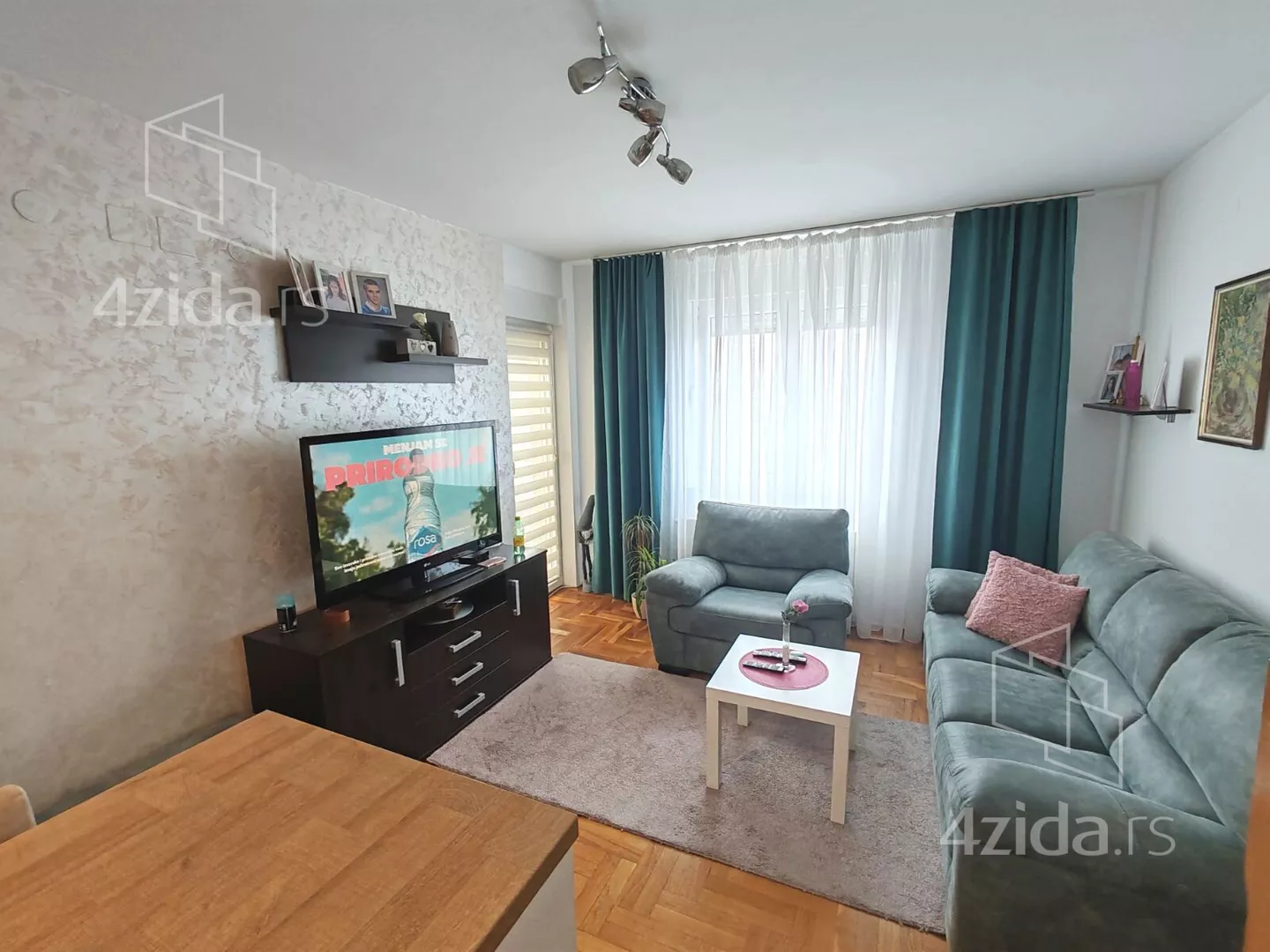 Troiposoban stan | 4zida