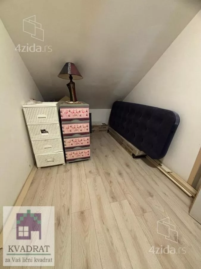 Troiposoban stan | 4zida