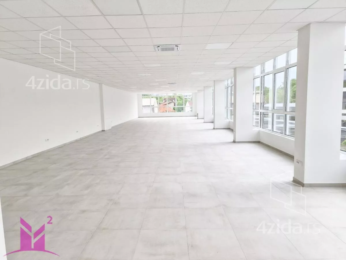 Poslovni prostor | 4zida