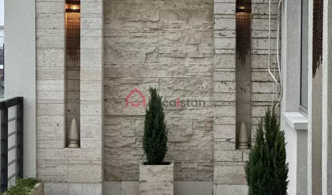 Četvoroiposoban stan | 4zida