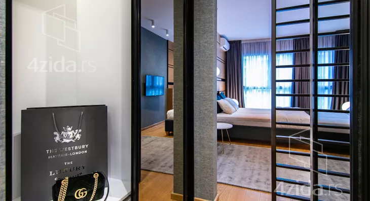 Petosoban stan | 4zida