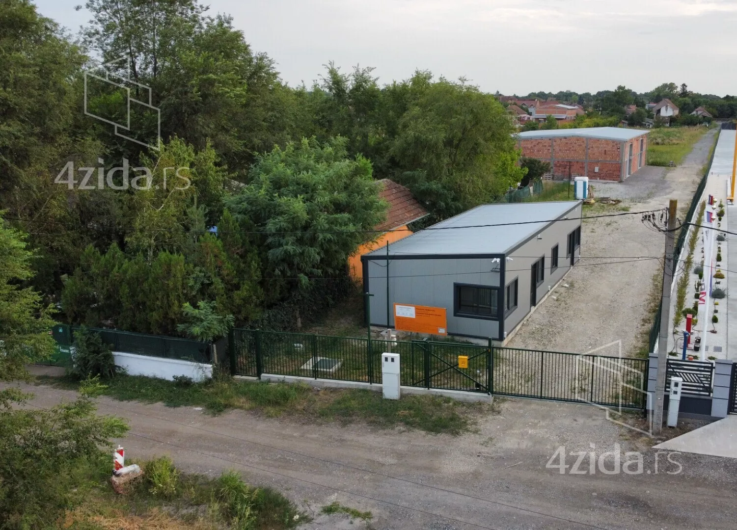 Poslovni prostor | 4zida