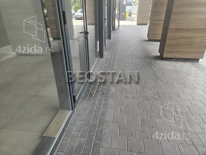 Lokal | 4zida