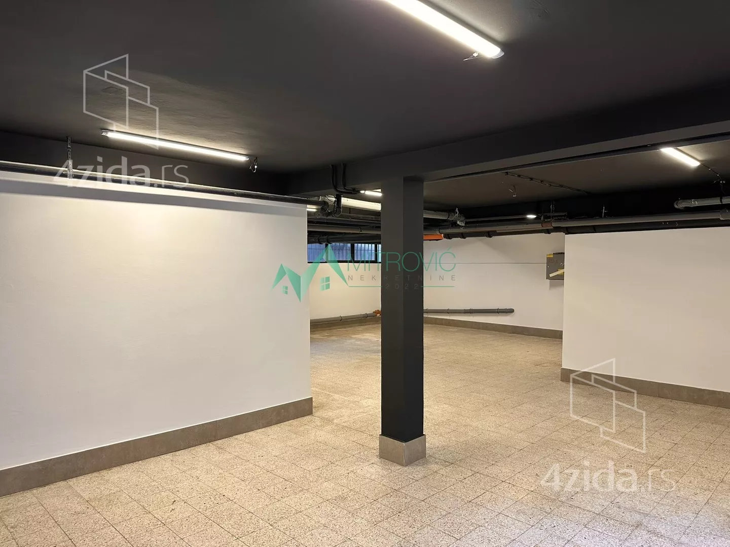 Poslovni prostor | 4zida