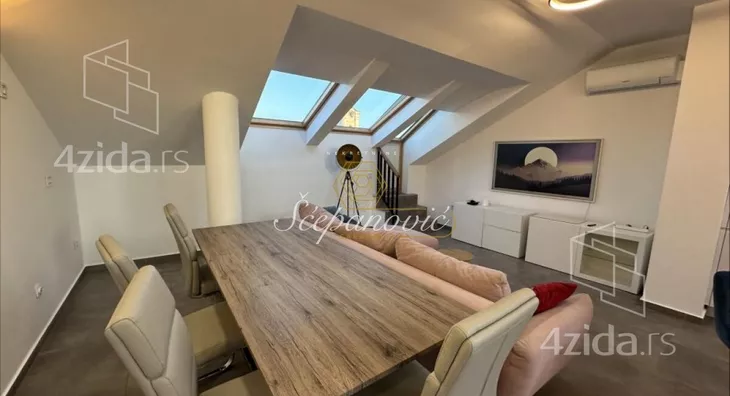 Petosoban stan | 4zida