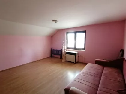 Mali Radanovac | 4zida.rs
