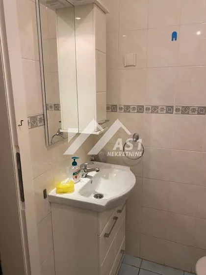 Janka Čmelika | 4zida.rs