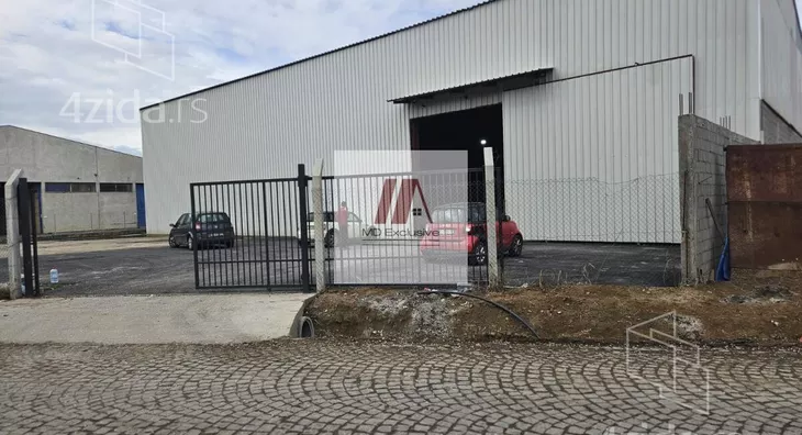 Poslovni prostor | 4zida