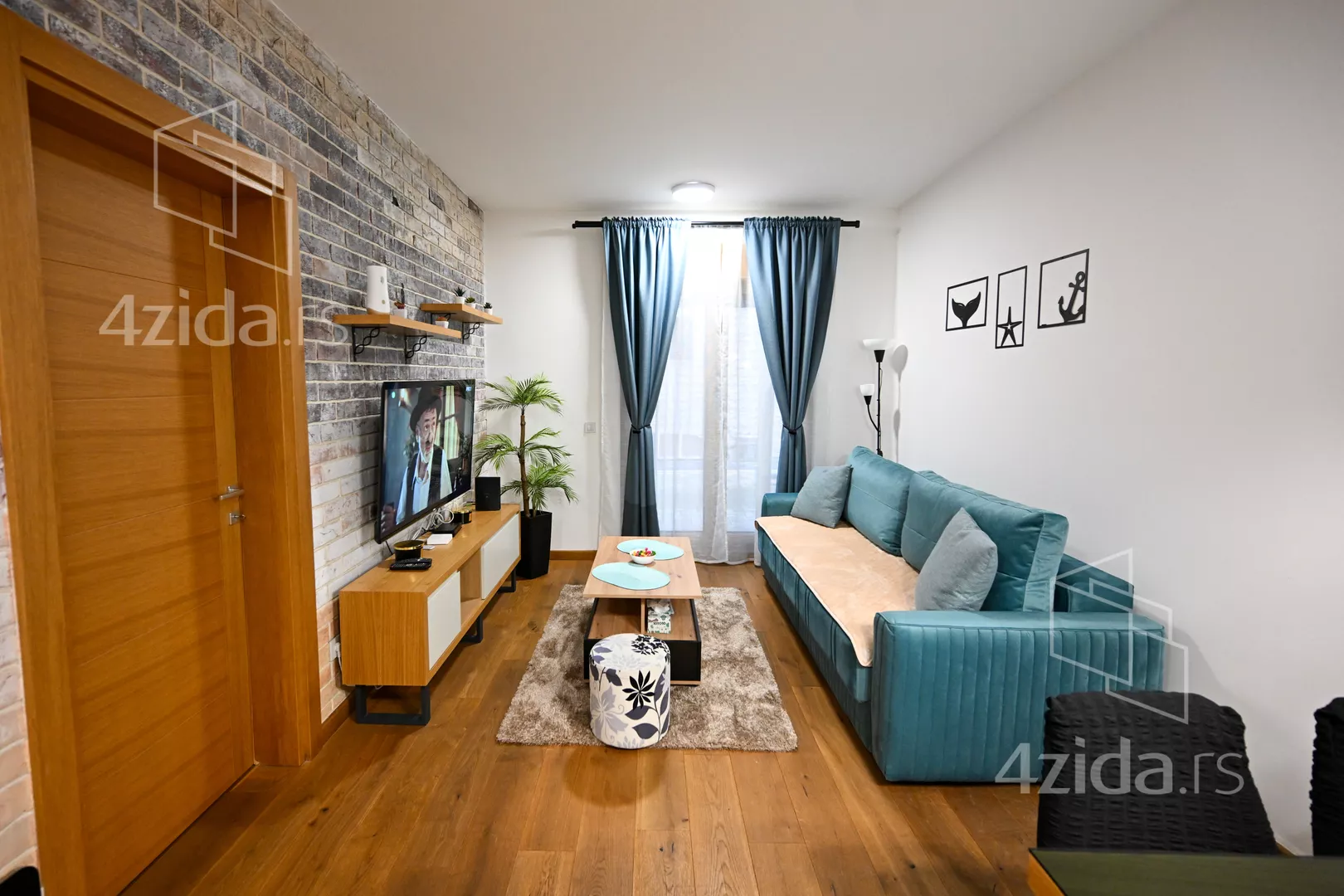 Jednoiposoban stan | 4zida