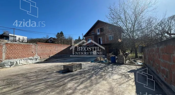 Građevinsko zemljište | 4zida
