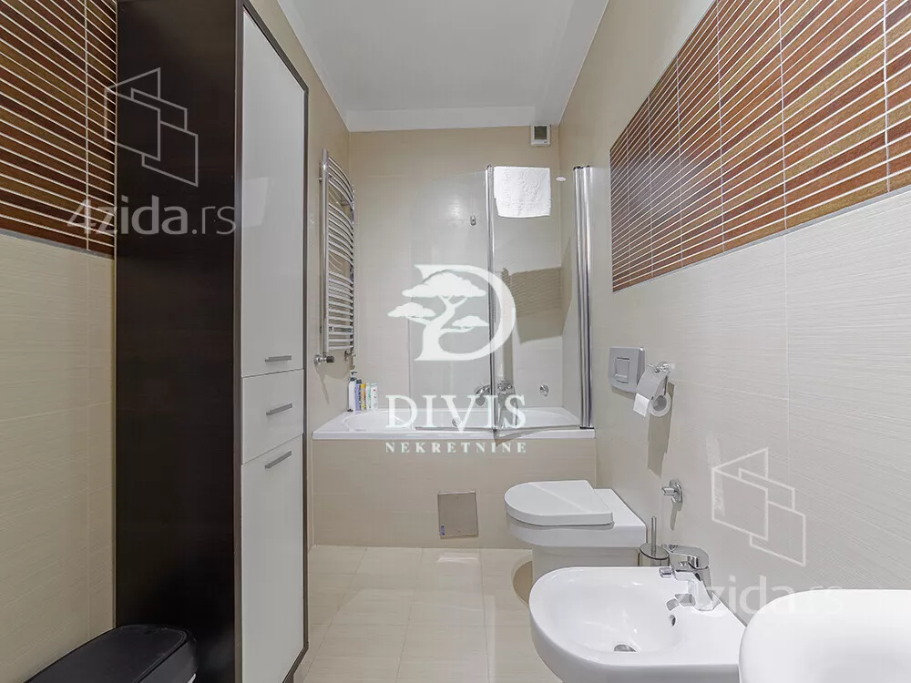 Petosoban stan | 4zida