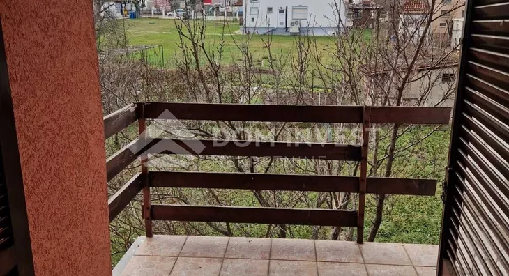 Četvoroiposoban stan | 4zida