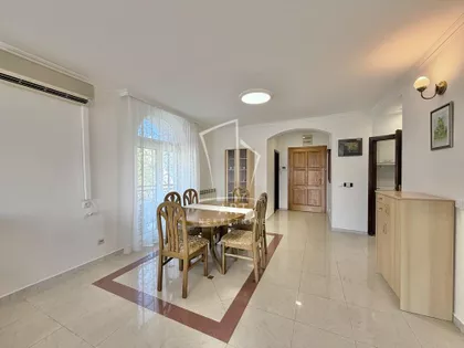 Cara Iraklija | 4zida.rs