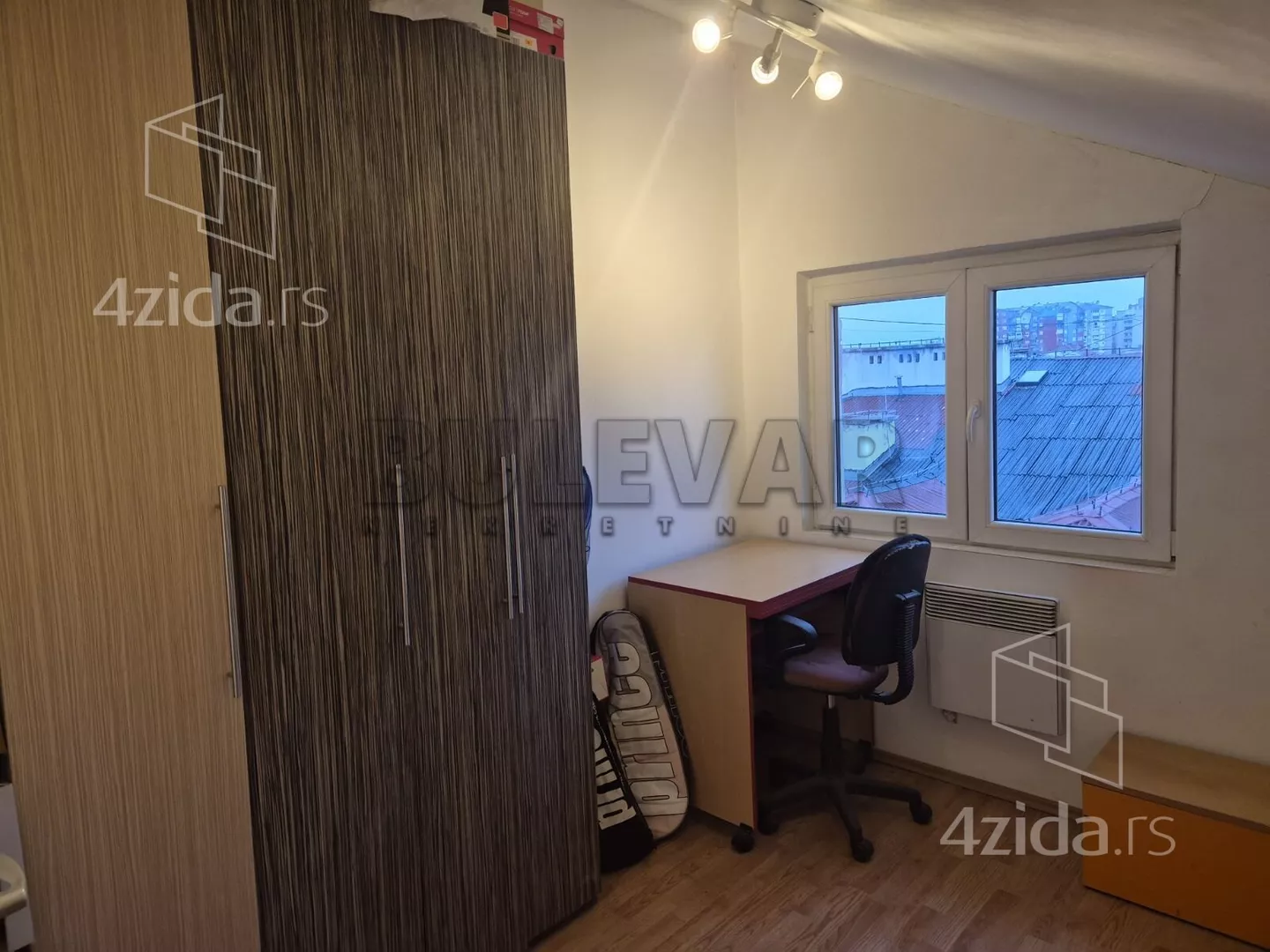 Troiposoban stan | 4zida