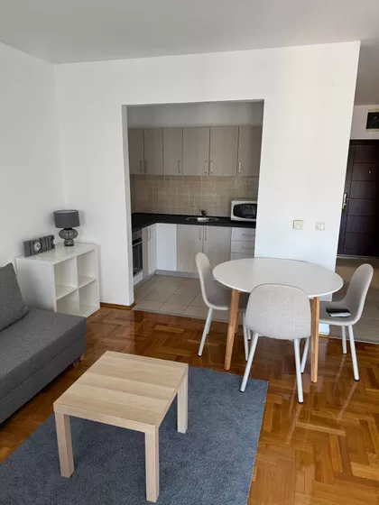 Bulevar Cara Lazara | 4zida.rs