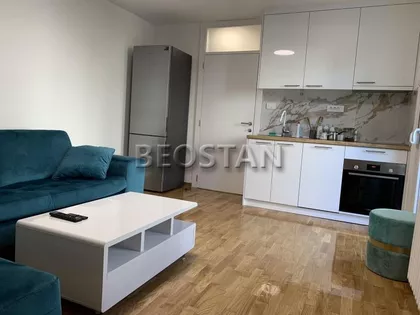 Bulevar Arsenija Carnojevica | 4zida.rs