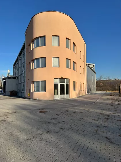 Skladišni Centar | 4zida.rs