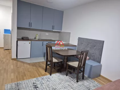 Heroja Pinkija | 4zida.rs