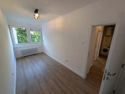Konjarnik (Voždovački deo) | 4zida.rs