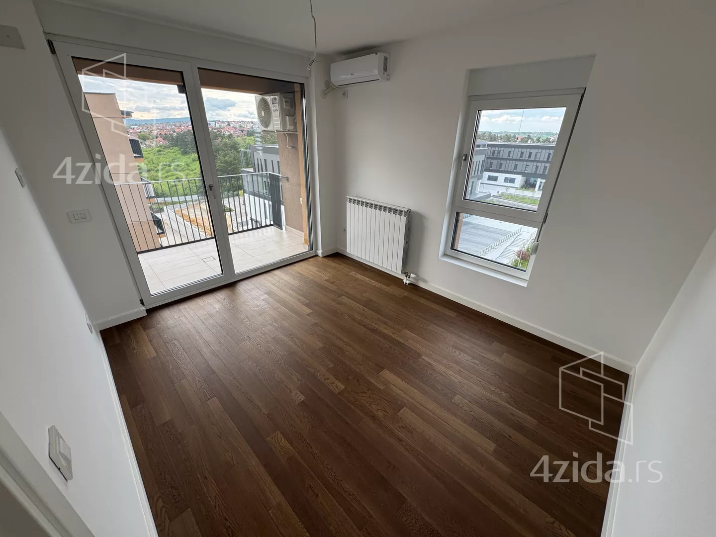 Troiposoban stan | 4zida