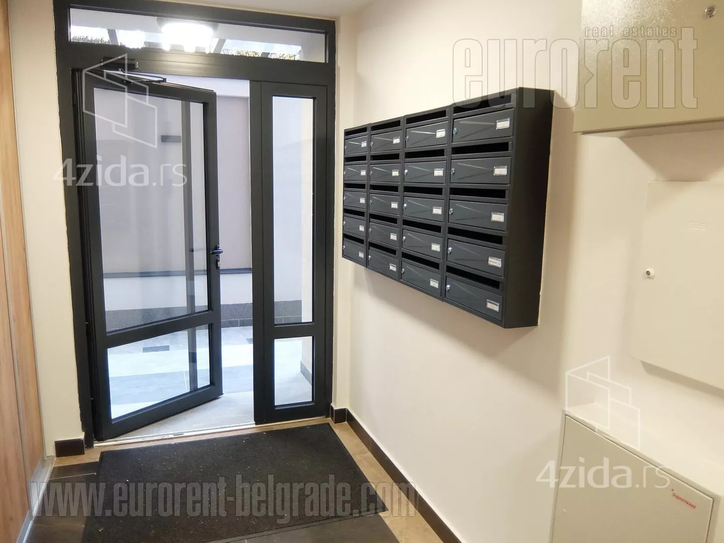 Troiposoban stan | 4zida