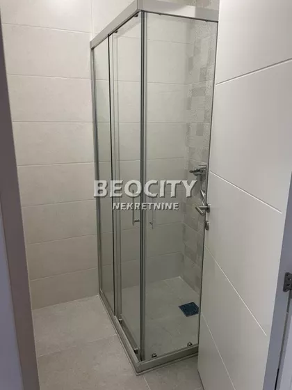 Petrovaradinsko Podgrađe - Gradić | 4zida.rs