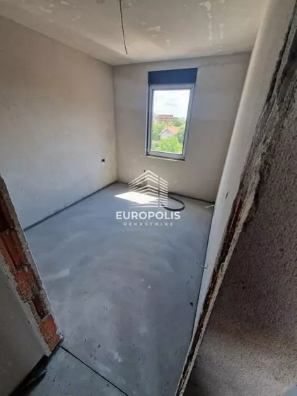 Ugrinovačka | 4zida.rs