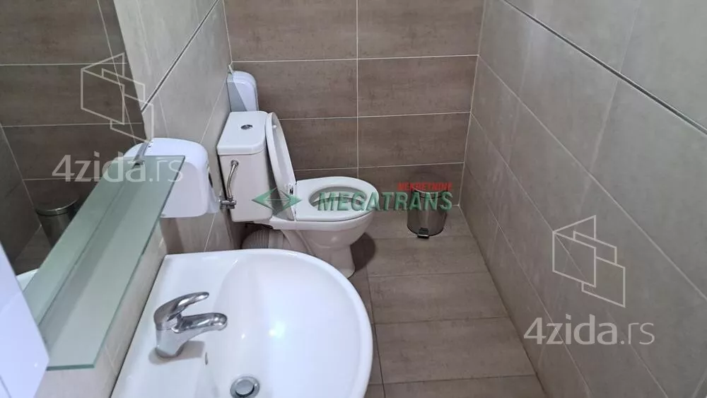 Petosoban stan | 4zida