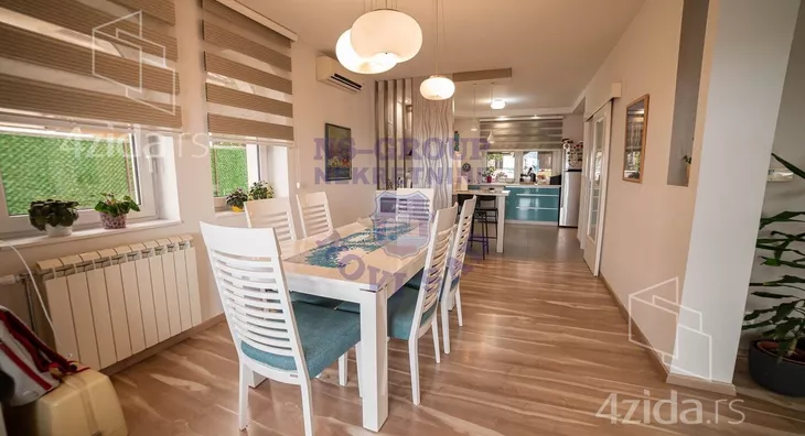 3-etažna kuća | 4zida