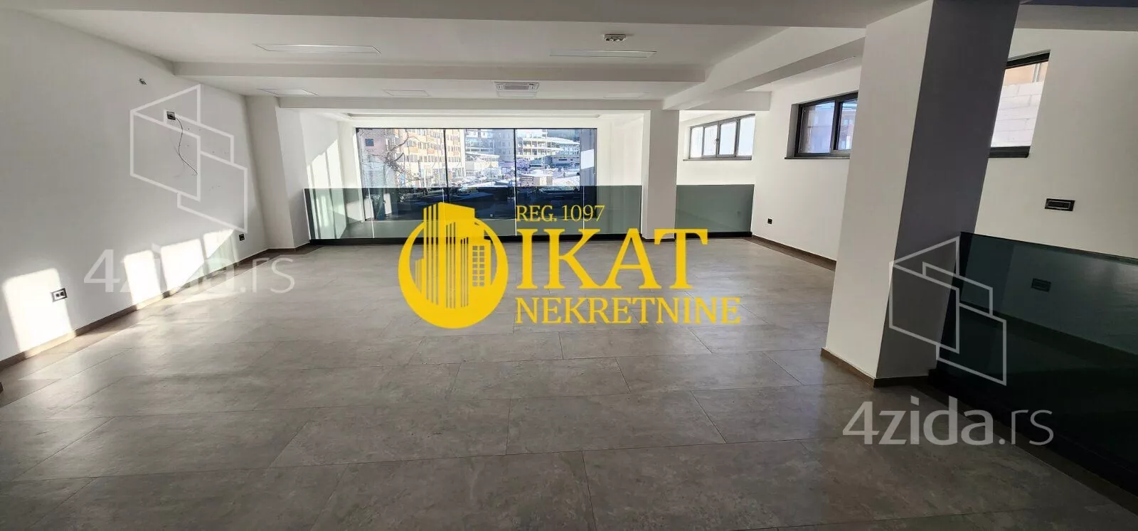 Poslovni prostor | 4zida