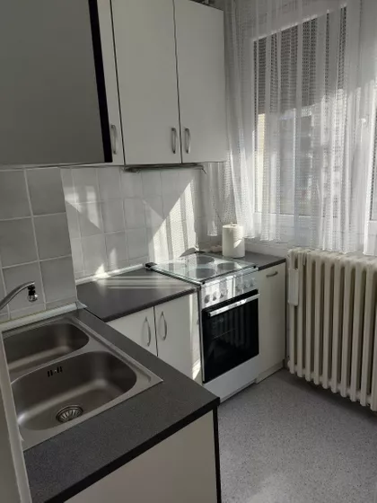 Studentska | 4zida.rs