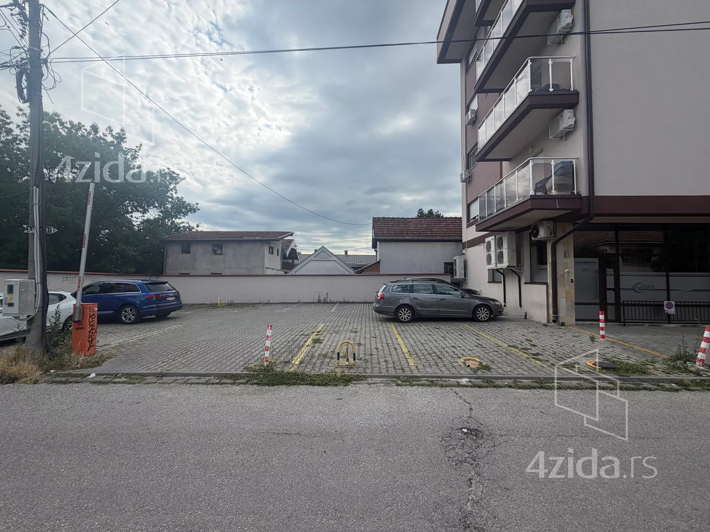Parking | 4zida